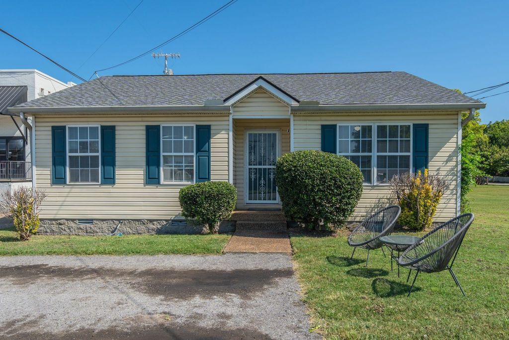 107 Cleveland St, Nashville, TN 37207