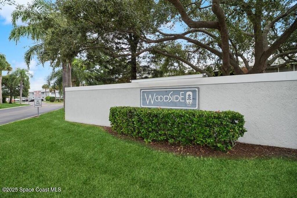 993 Sonesta Avenue NE, 205, Palm Bay, FL 32905