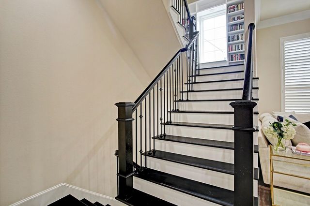 839 Dunleigh Meadows Lane, Houston, TX 77055