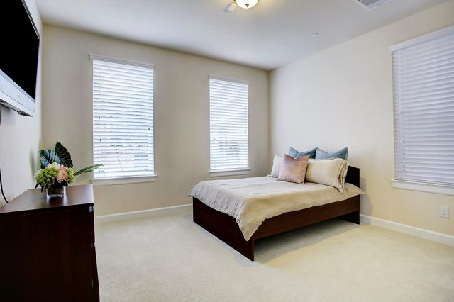 839 Dunleigh Meadows Lane, Houston, TX 77055