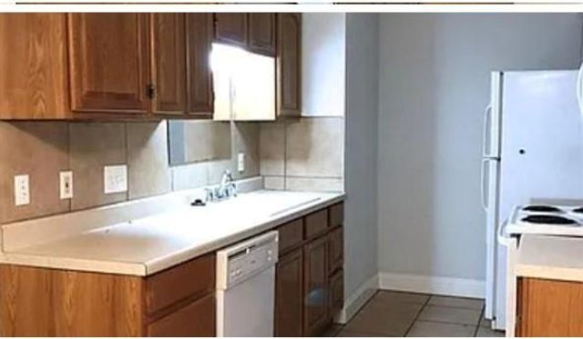 7001 Oak Meadow CIR B, Austin, TX 78736