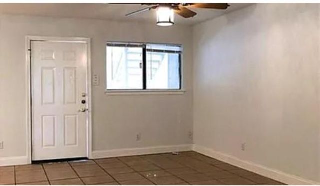 7001 Oak Meadow CIR B, Austin, TX 78736