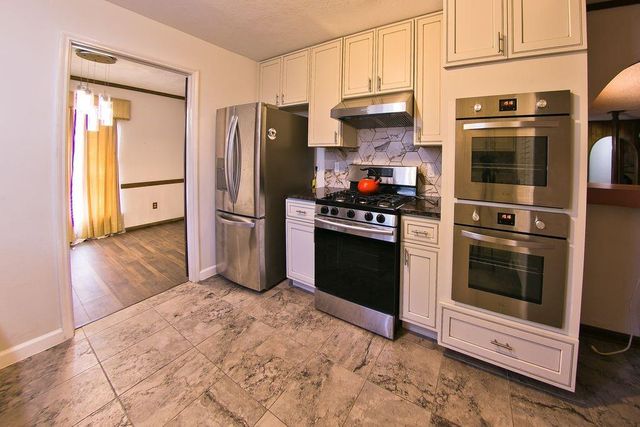 8435 Sterlingshire Street, Houston, TX 77078