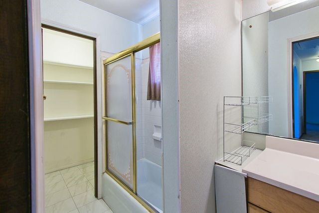 8435 Sterlingshire Street, Houston, TX 77078