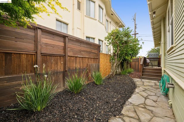 4720 Salem St, Emeryville, CA 94608