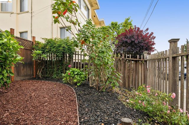 4720 Salem St, Emeryville, CA 94608