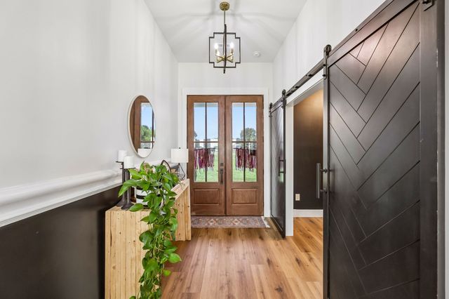 426 Maple Bend Rd, Winchester, TN 37398