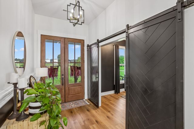 426 Maple Bend Rd, Winchester, TN 37398