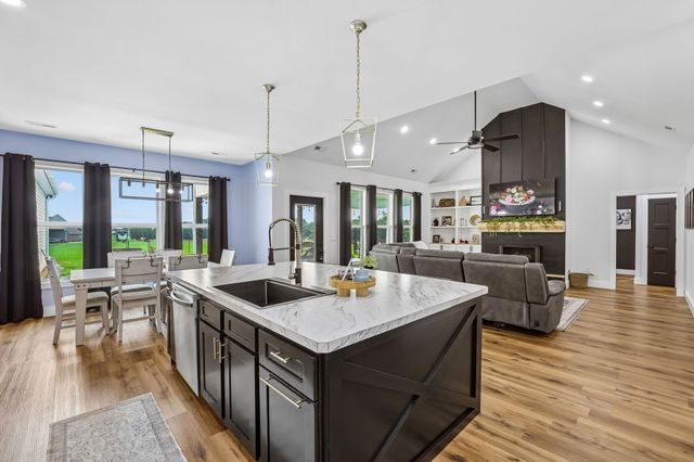 426 Maple Bend Rd, Winchester, TN 37398