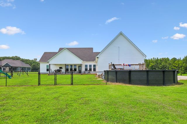 426 Maple Bend Rd, Winchester, TN 37398