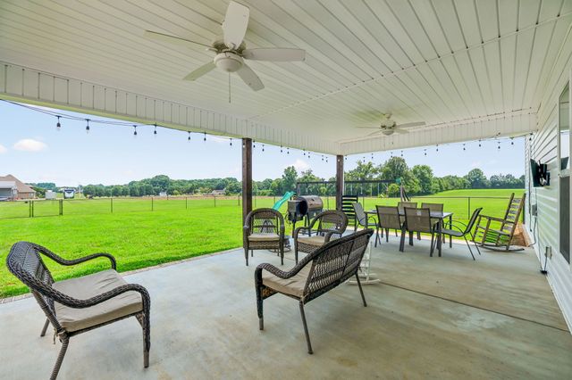 426 Maple Bend Rd, Winchester, TN 37398