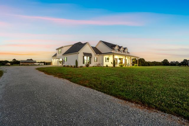 426 Maple Bend Rd, Winchester, TN 37398