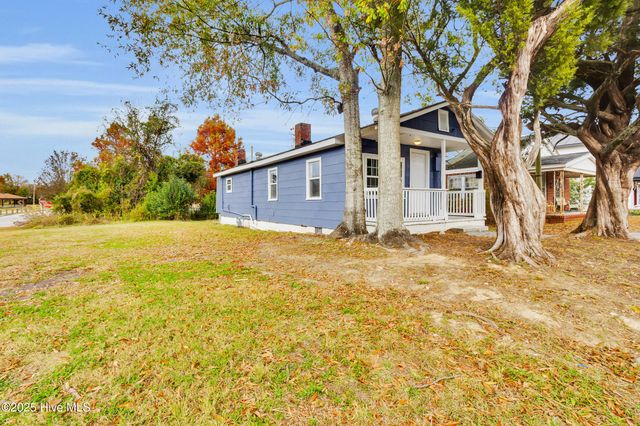 1226 Cedar Street, New Bern, NC 28560