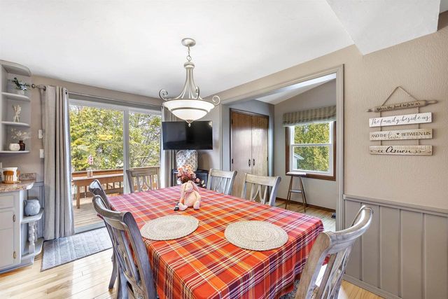 1202 RED MAPLE ROAD, De Pere, WI 54115