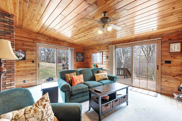 1202 RED MAPLE ROAD, De Pere, WI 54115