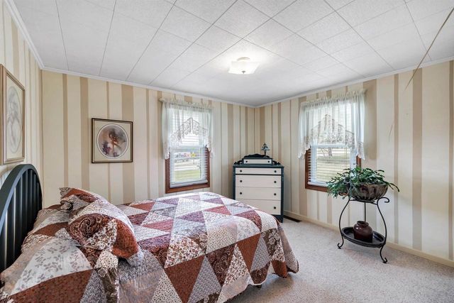 1202 RED MAPLE ROAD, De Pere, WI 54115