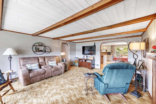 1202 RED MAPLE ROAD, De Pere, WI 54115