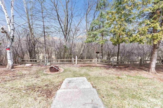 1202 RED MAPLE ROAD, De Pere, WI 54115