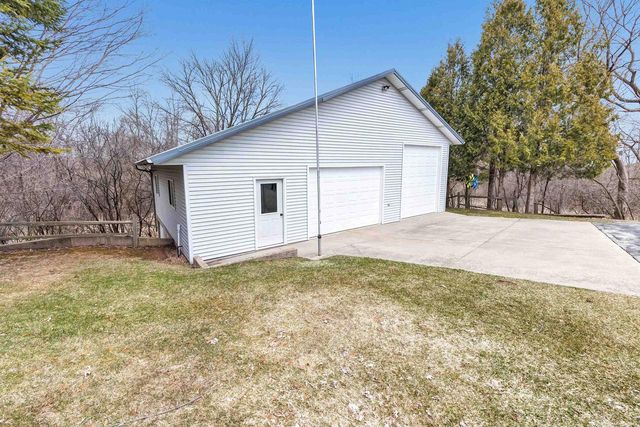 1202 RED MAPLE ROAD, De Pere, WI 54115