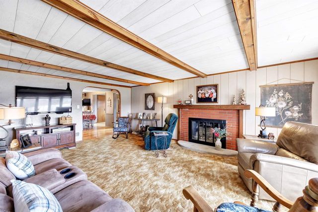 1202 RED MAPLE ROAD, De Pere, WI 54115