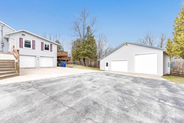 1202 RED MAPLE ROAD, De Pere, WI 54115
