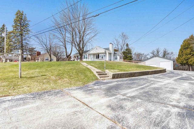 1202 RED MAPLE ROAD, De Pere, WI 54115