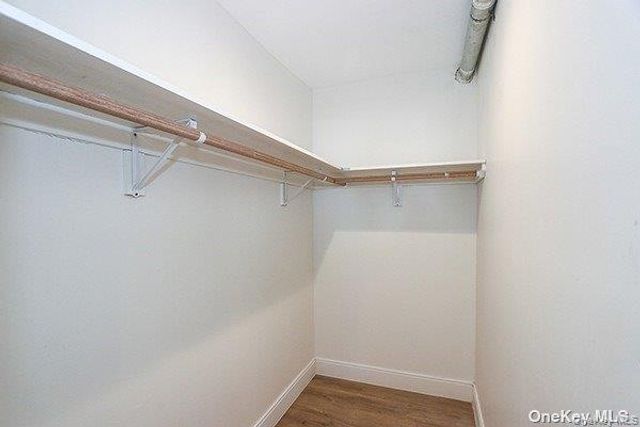 1415 Old Northern Boulevard 5, Roslyn, NY 11576