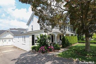 1415 Old Northern Boulevard 5, Roslyn, NY 11576