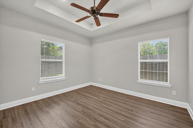3205 Bois D Arc Street, Greenville, TX 75401