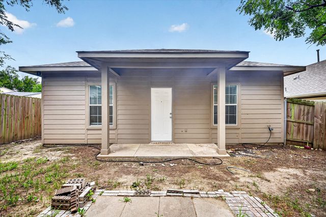3205 Bois D Arc Street, Greenville, TX 75401