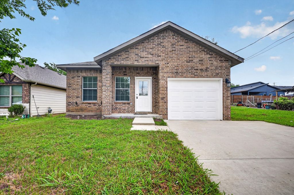 3205 Bois D Arc Street, Greenville, TX 75401