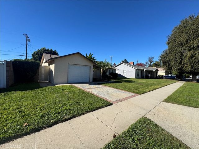 7943 Lasaine Avenue, Northridge, CA 91325