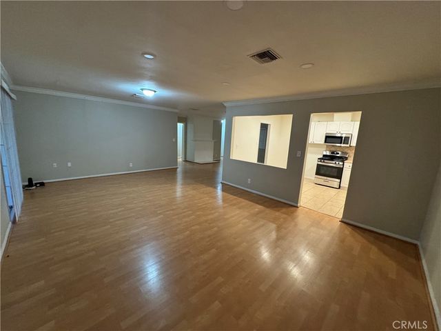 7943 Lasaine Avenue, Northridge, CA 91325