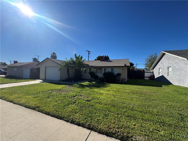 7943 Lasaine Avenue, Northridge, CA 91325