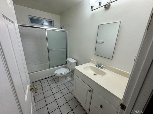 7943 Lasaine Avenue, Northridge, CA 91325