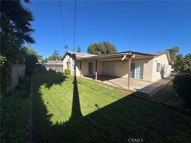 7943 Lasaine Avenue, Northridge, CA 91325