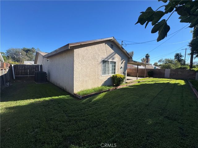 7943 Lasaine Avenue, Northridge, CA 91325