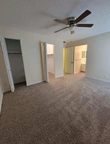 100 E KENTUCKY AVE 103D, Deland, FL 32724