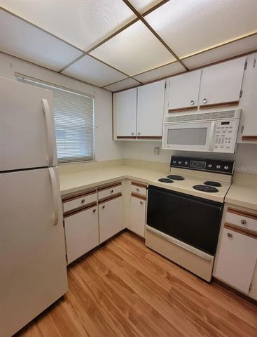 100 E KENTUCKY AVE 103D, Deland, FL 32724