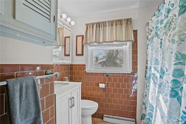 78 Villa Avenue, Cranston, RI 02905