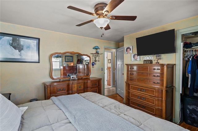 78 Villa Avenue, Cranston, RI 02905