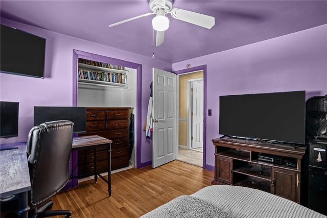 78 Villa Avenue, Cranston, RI 02905