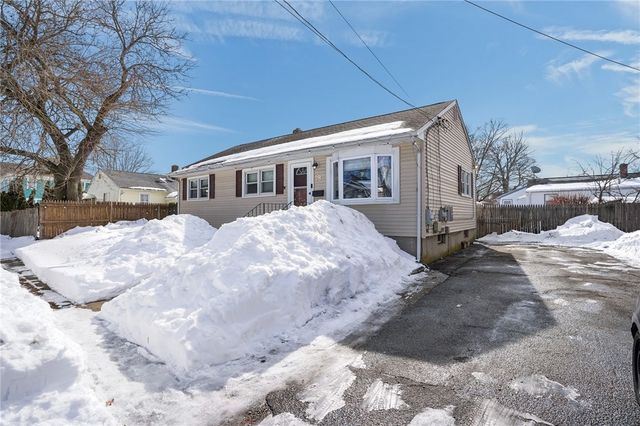 78 Villa Avenue, Cranston, RI 02905