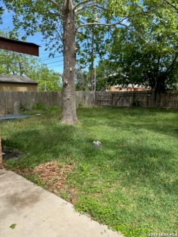 139 Bobolink, New Braunfels, TX 78130