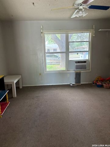 139 Bobolink, New Braunfels, TX 78130