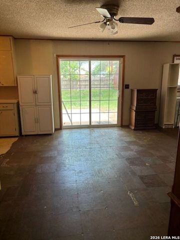 139 Bobolink, New Braunfels, TX 78130