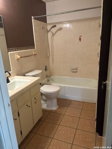 139 Bobolink, New Braunfels, TX 78130