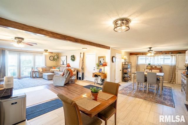 516 S 8TH Street, Herrin, IL 62948