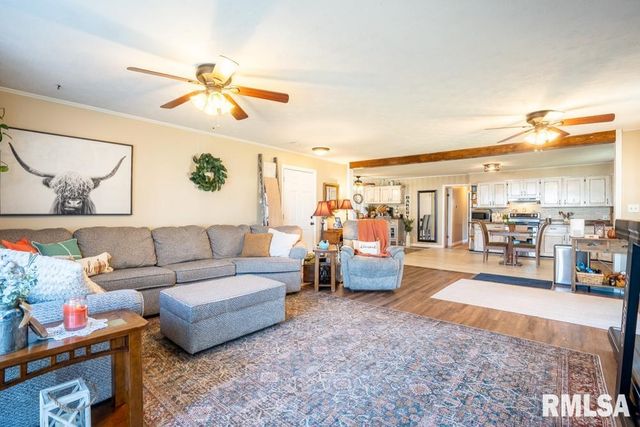 516 S 8TH Street, Herrin, IL 62948