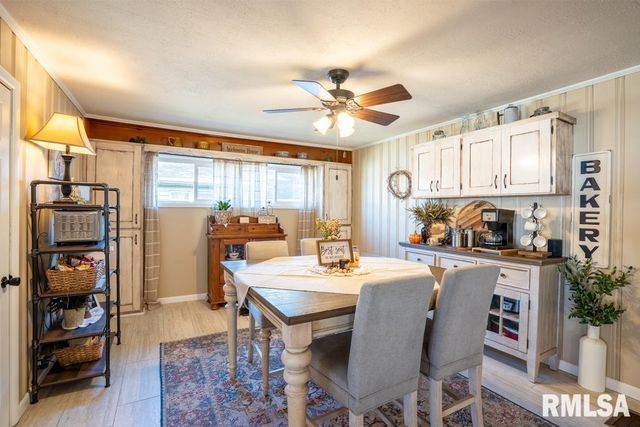 516 S 8TH Street, Herrin, IL 62948